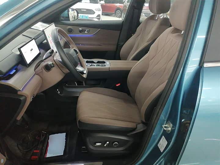 Chery Tiggo 8 Plus C-DM 2025 2025款 1.5T 116km 尊贵型 5座