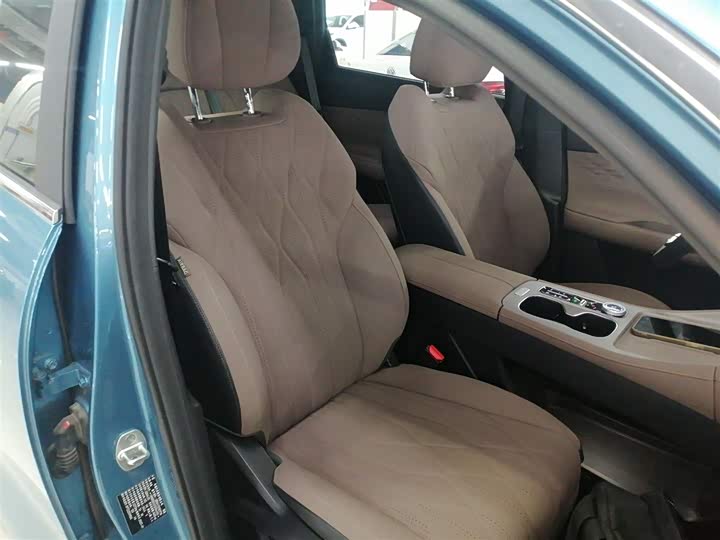 Chery Tiggo 8 Plus C-DM 2025 2025款 1.5T 116km 尊贵型 5座