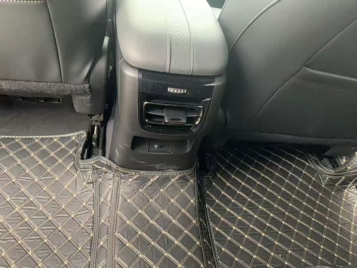 GAC Trumpchi Empow R 2024 2024款 400T 自动 影豹R PRO版