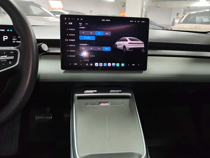 Roewe D6 2025 2025款 520km 尊享版