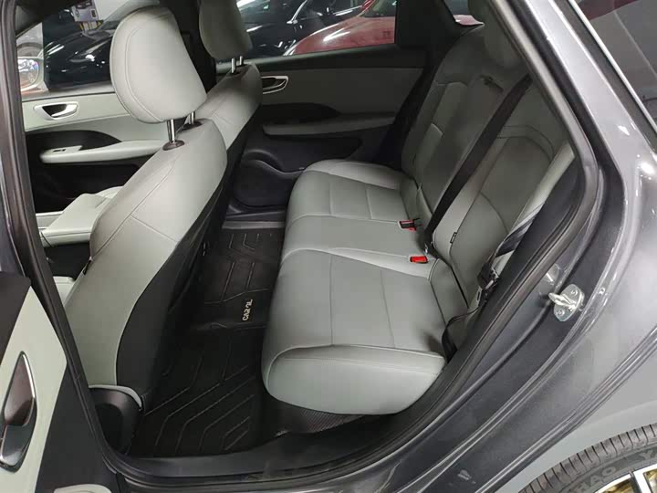 Roewe D6 2025 2025款 520km 尊享版