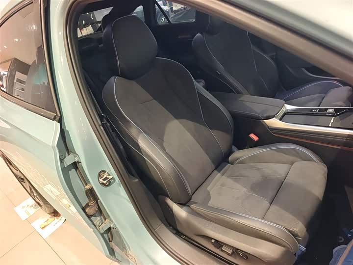 Volkswagen Passat 2025 2025款 Pro 380TSI 星空龙尊版