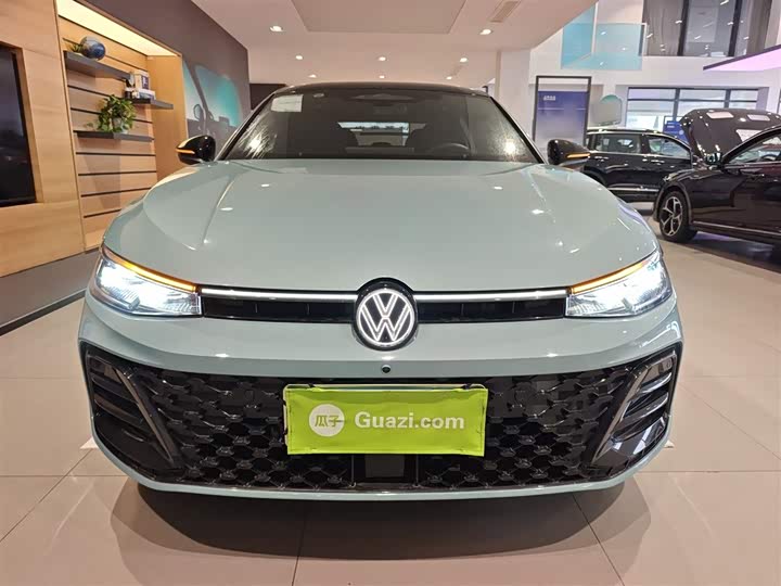 Volkswagen Passat 2025 2025款 Pro 380TSI 星空龙尊版