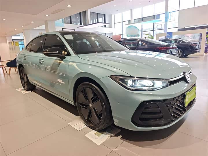 Volkswagen Passat 2025 2025款 Pro 380TSI 星空龙尊版