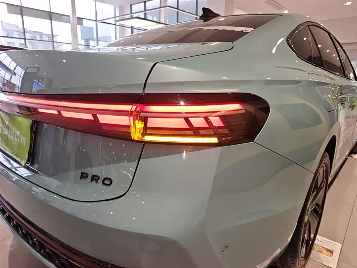 Volkswagen Passat 2025 2025款 Pro 380TSI 星空龙尊版