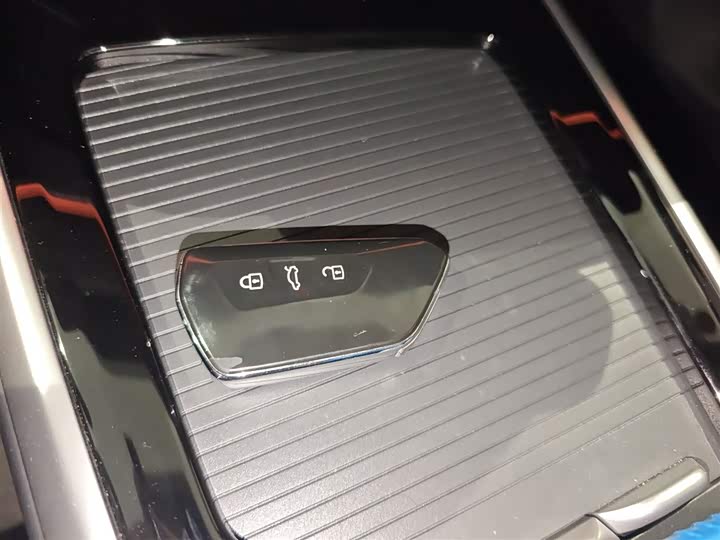 Volkswagen Passat 2025 2025款 Pro 380TSI 星空龙尊版