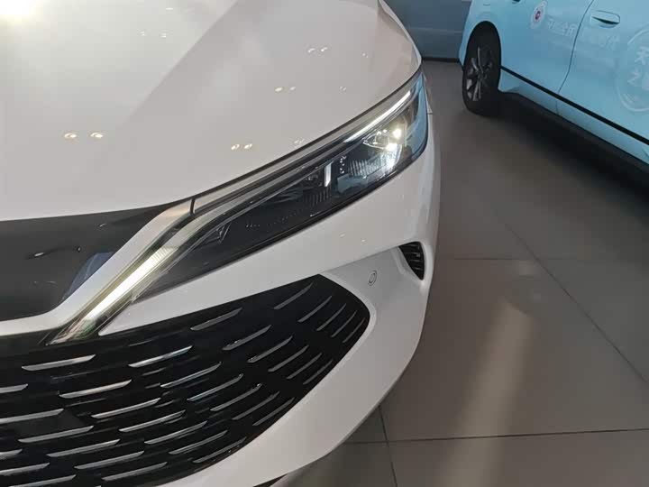 BYD Qin L 2025 2025款 DM-i 智驾版 120KM卓越型