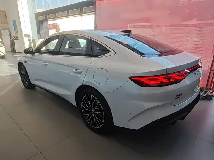 BYD Qin L 2025 2025款 DM-i 智驾版 120KM卓越型