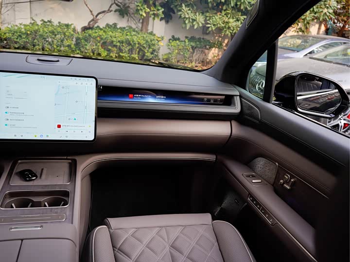 Nio ES8 2026 2026款 六座行政豪华版