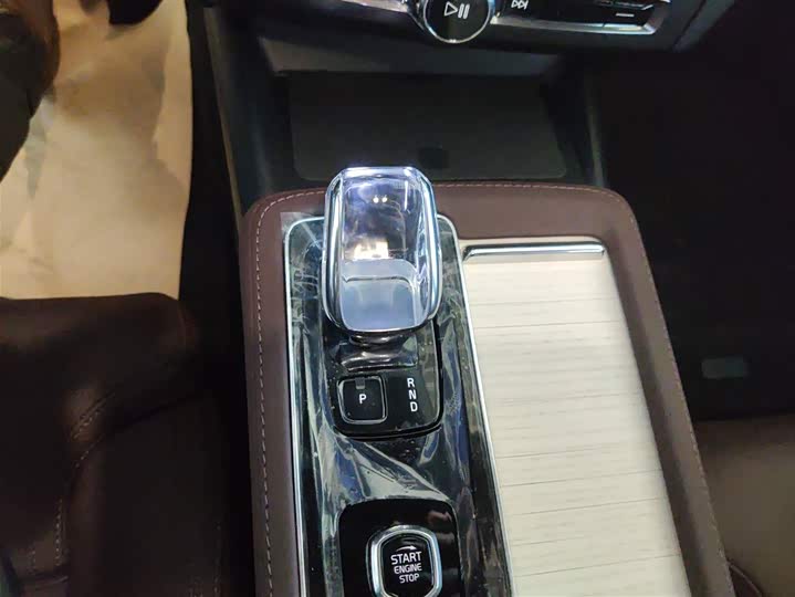 Volvo S90 2026 2026款 B5 智远豪华版