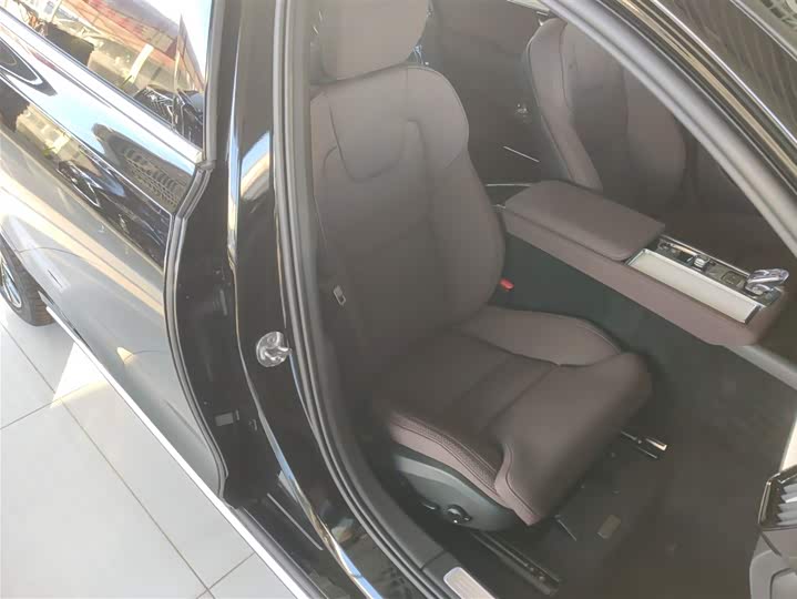 Volvo S90 2026 2026款 B5 智远豪华版