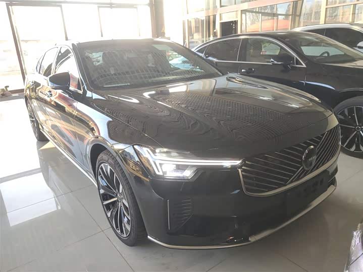 Volvo S90 2026 2026款 B5 智远豪华版