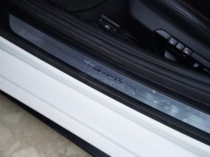 Toyota Supra 2022 2022款 GR SUPRA 3.0T 标准型