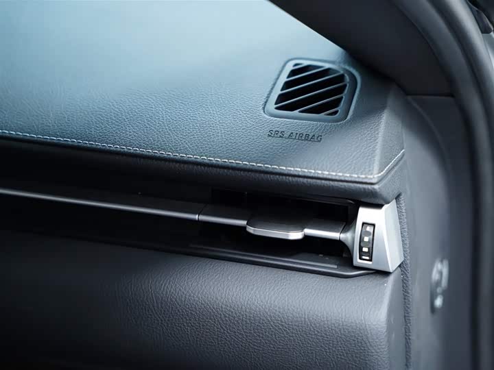 Toyota Supra 2022 2022款 GR SUPRA 3.0T 标准型