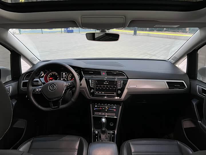 Volkswagen Touran L 2021 2021款 途安L 280TSI DSG拓界版 7座