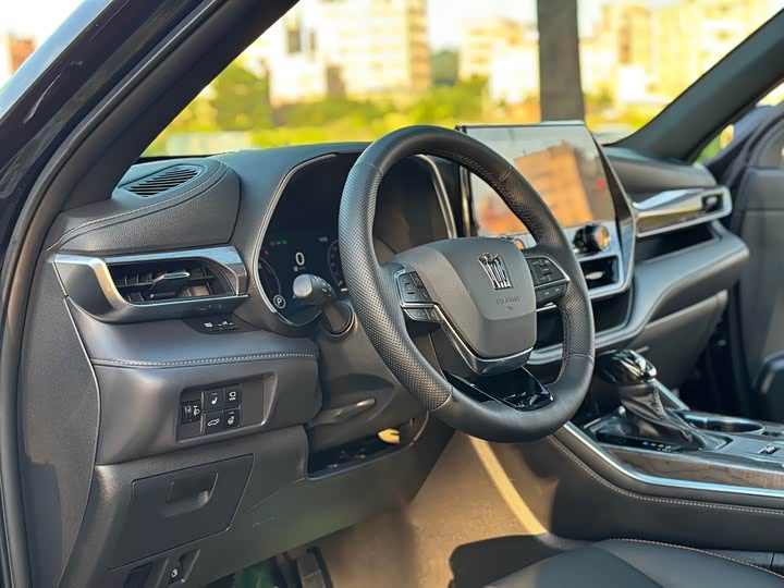 Toyota Crown Kluger 2024 2024款 2.5L HEV四驱尊贵版