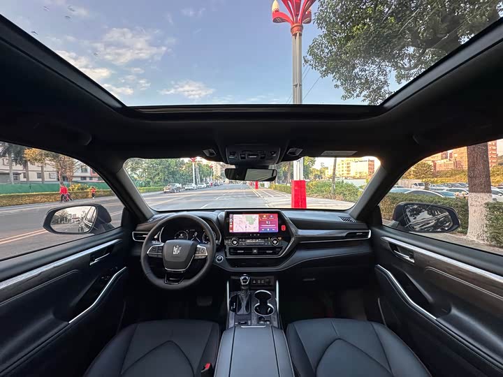 Toyota Crown Kluger 2024 2024款 2.5L HEV四驱尊贵版