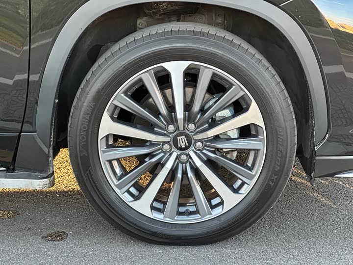 Toyota Crown Kluger 2024 2024款 2.5L HEV四驱尊贵版