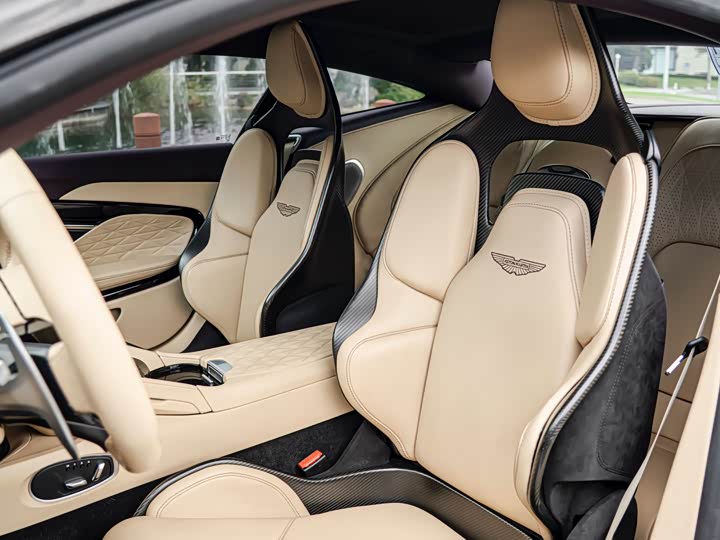 Aston Martin DB12 2023 2023款 4.0T V8 Coupe