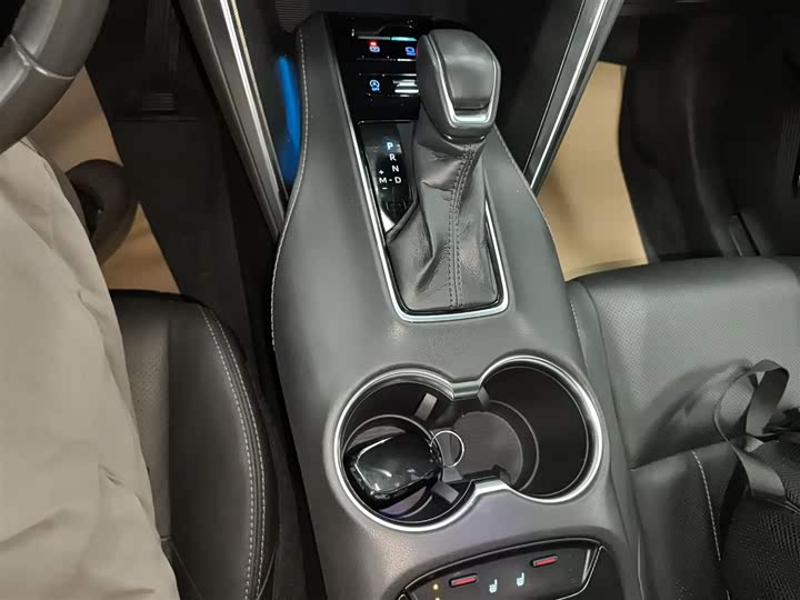 Toyota Harrier 2022 2022款 2.0L CVT两驱尊享版