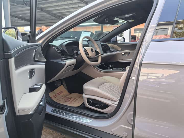 BYD Han 2025 2025款 EV 701KM激光雷达智驾型