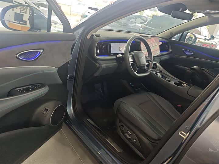 BYD Sea Lion 07 DM-i Hybrid 2025 2025款 150 领航+版