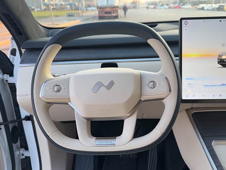 Nio Onvo L90 2025 2025款 Max 六座版