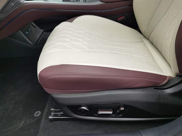 BYD Seal 07 DM-i Hybrid 2025 2025款 DM-i 1.5T 125km 旗舰型