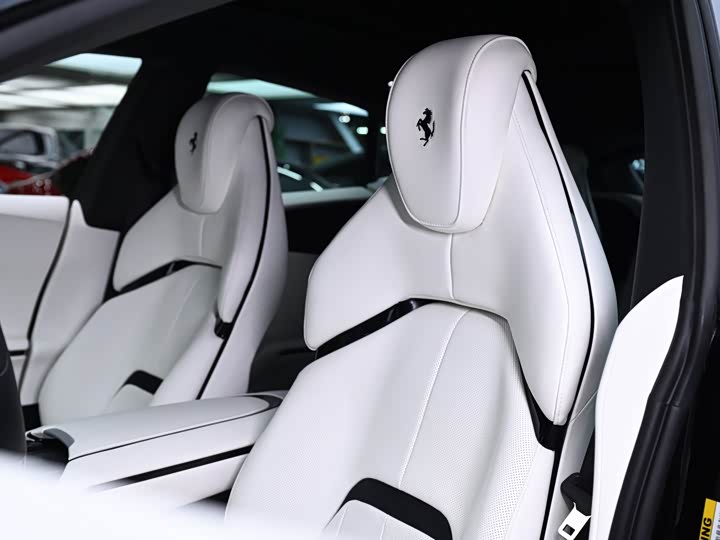 Ferrari Purosangue 2023 2023款 6.5L V12