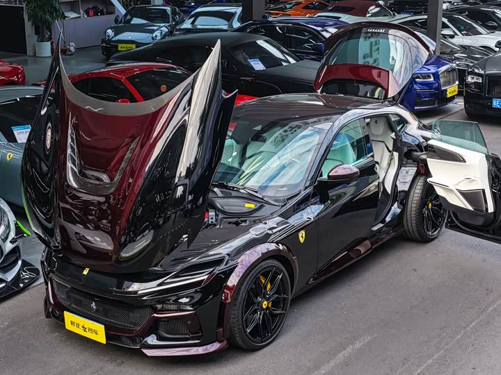 Ferrari Purosangue 2023 2023款 6.5L V12