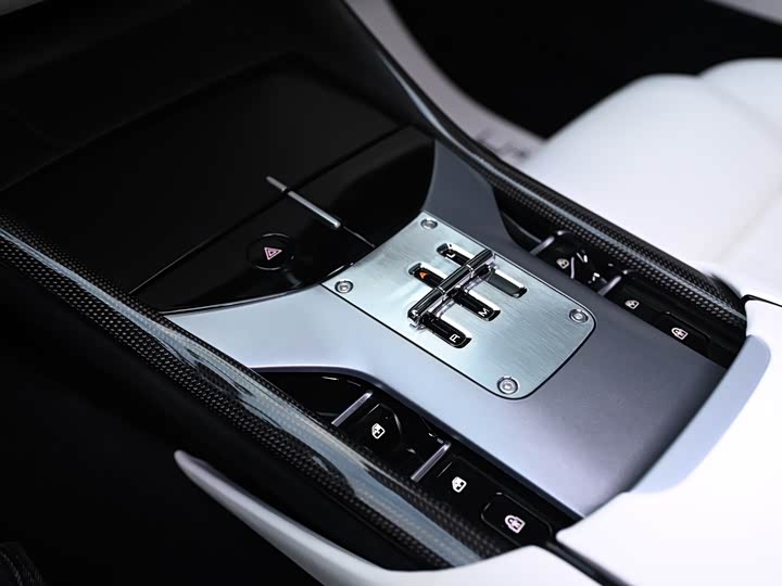 Ferrari Purosangue 2023 2023款 6.5L V12