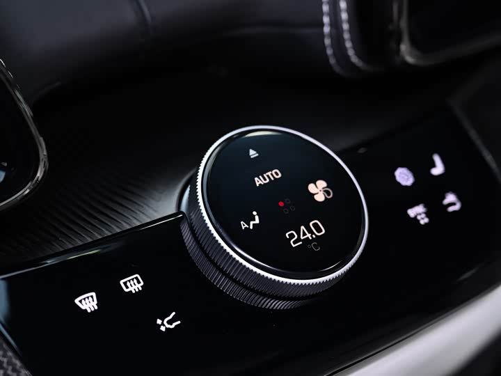 Ferrari Purosangue 2023 2023款 6.5L V12