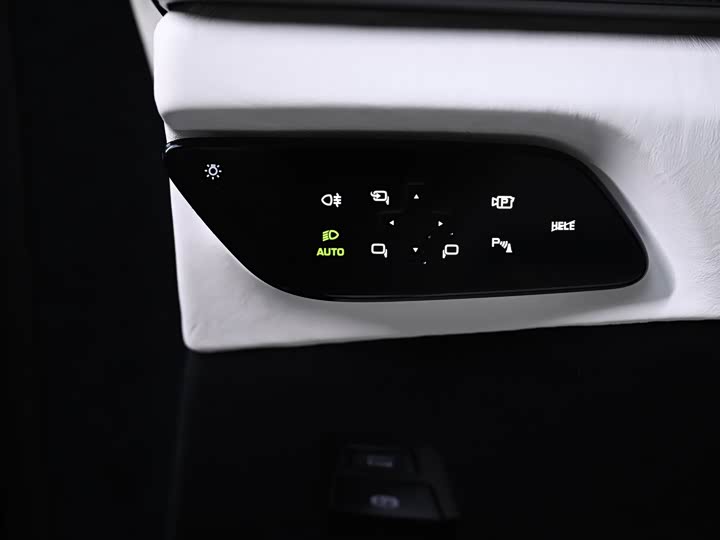 Ferrari Purosangue 2023 2023款 6.5L V12