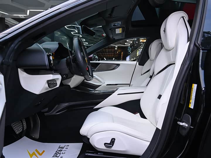 Ferrari Purosangue 2023 2023款 6.5L V12