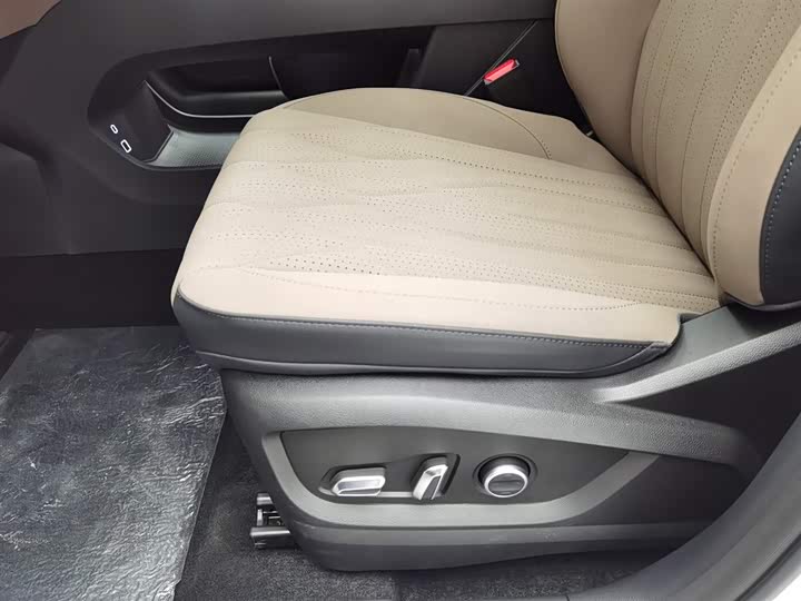 Chery Tiggo 8 Plus 2025 2025款 290TGDI DCT乘势版