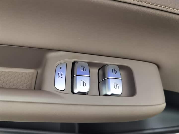 Chery Tiggo 8 Plus 2025 2025款 290TGDI DCT乘势版