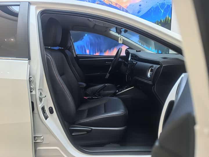 Toyota Corolla Hybrid 2020 2020款 1.8L E-CVT舒适版