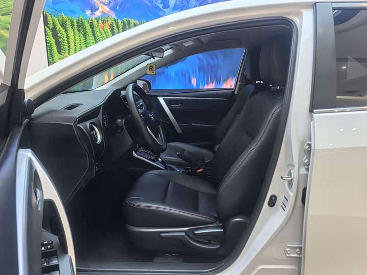 Toyota Corolla Hybrid 2020 2020款 1.8L E-CVT舒适版