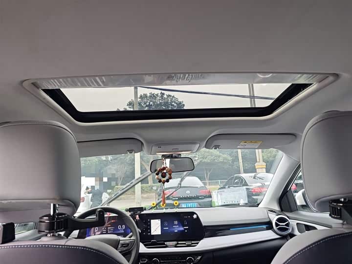 Chevrolet Monza 2024 2024款 1.5L 双离合悦享版