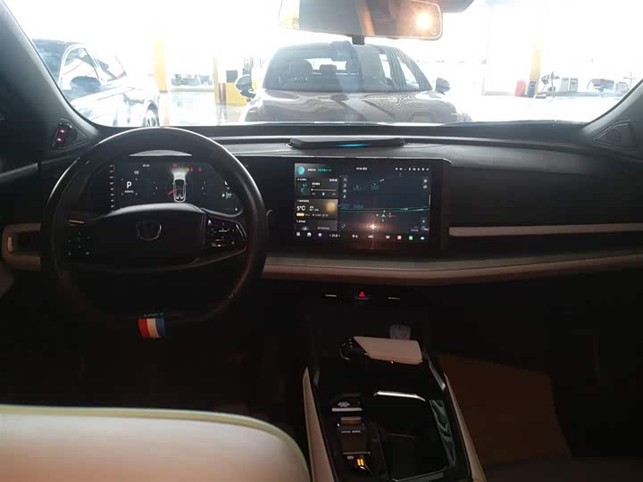 Changan UNI-T 2023 2023款 第二代 1.5T 尊贵型