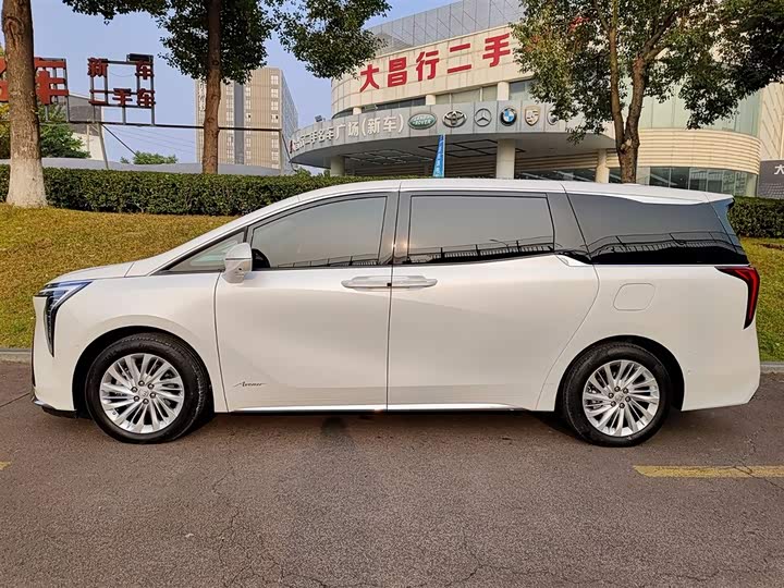 Buick GL8 Century 2025 2025款 2.0T 七座蕴世版