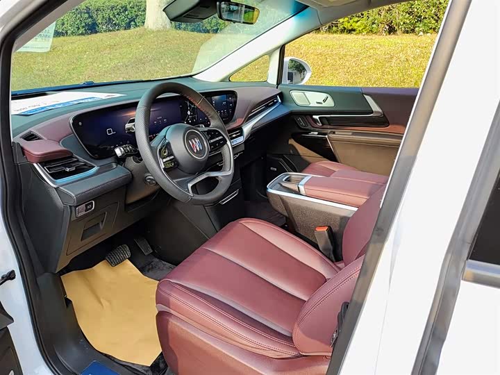 Buick GL8 Century 2025 2025款 2.0T 七座蕴世版