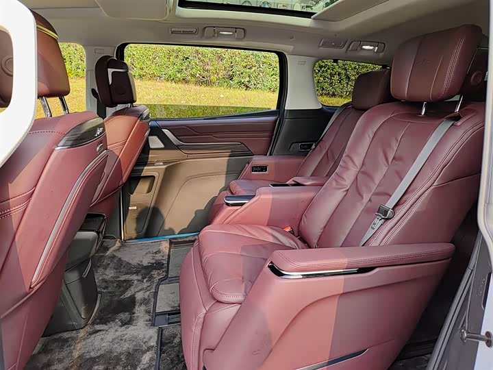 Buick GL8 Century 2025 2025款 2.0T 七座蕴世版