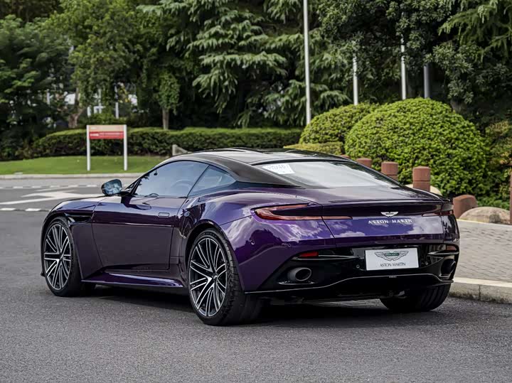 Aston Martin DB12 2023 2023款 4.0T V8 Coupe