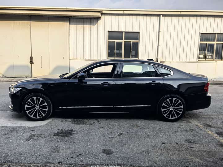 Volvo S90 2025 2025款 B5 智逸豪华版