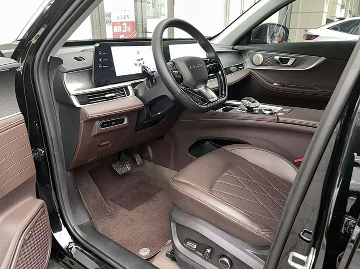 Chery Tiggo 8 Pro 2024 2024款 冠军版 390T 两驱巅峰版 5座