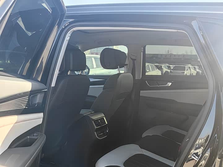 Volkswagen Teramont X 2024 2024款 途昂X 380TSI 四驱尊崇旗舰版