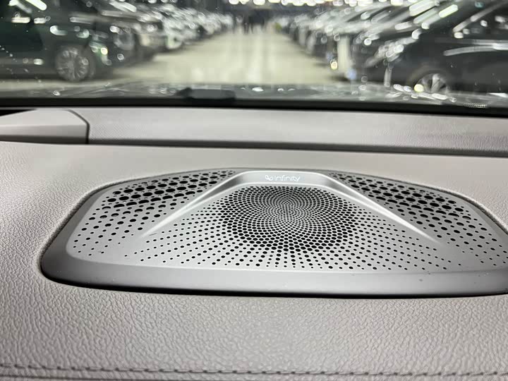 Geely Monjaro 2025 2025款 东方曜 2.0TD 自动四驱望月版