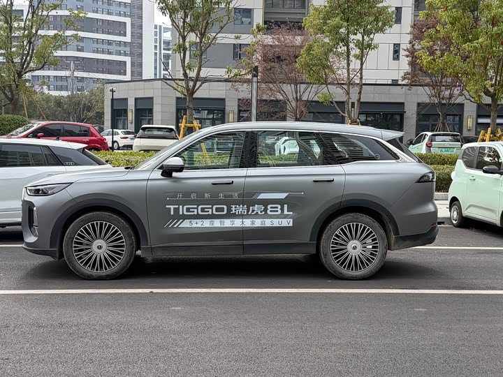 Chery Tiggo 8L 2024 2024款 2.0T 两驱尊贵版 5座