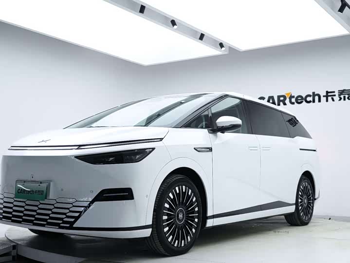2025 XPeng X9
